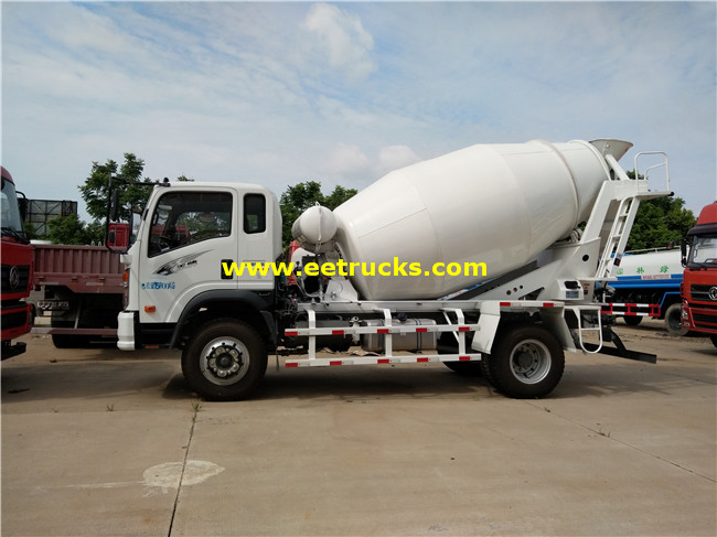 5 M3 Concrete Mixing Vehicles