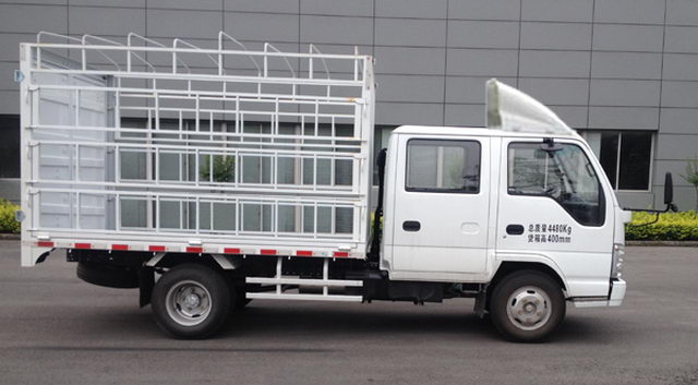 ISUZU Silo Type Transport Vehicle