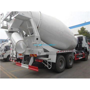 Chassis HOWO Digunakan Truk Pengaduk Pompa Beton