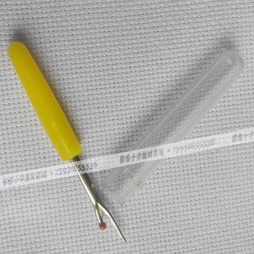 colorful 100pcs/bag plastic Small Stitch Ripper sewing thread cutter Diy Sewing Accessories seam ripper for cross stitch