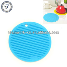 antiskid and insulating mat/heat resistant mat