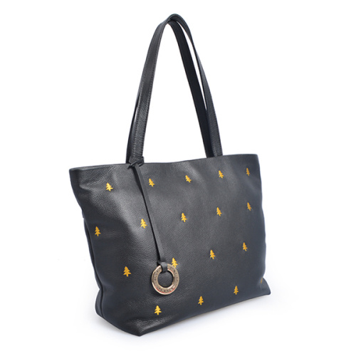 Shopper realizzato a mano in morbida pelle nera