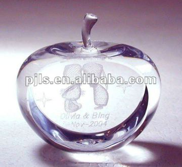 crystal apple wedding souvenir paperweight