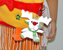 Reflective deer for bag