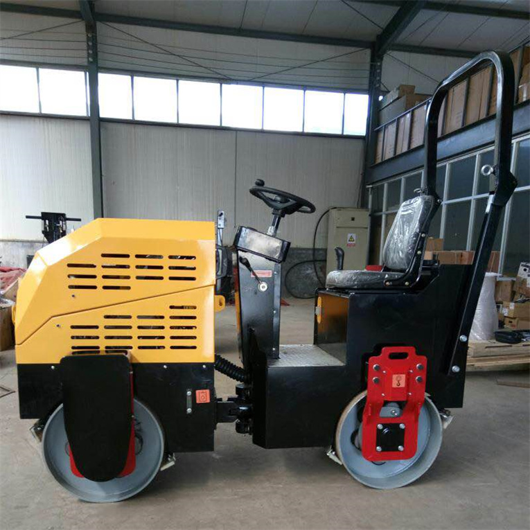 2Tons Mini Asphalt Road Roller Top Speed ​​Ocr2000