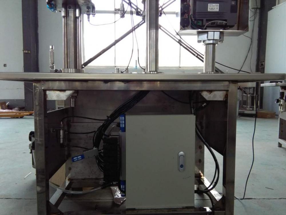 Semi Automatic Aerosol Filling Machines 24