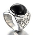 Anillo de plata 925 con piedra negra para hombre.