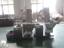 Automatic cap cutting machine