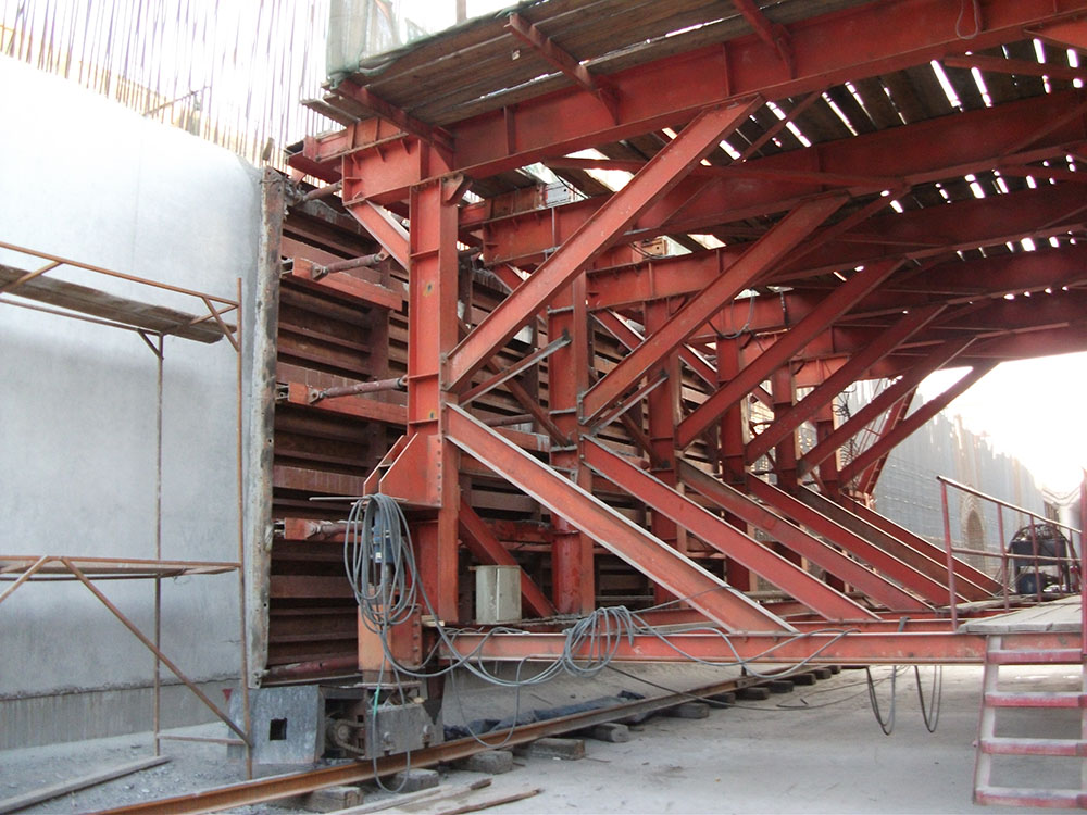 Tunnel Side Wall Formwork Bracket System