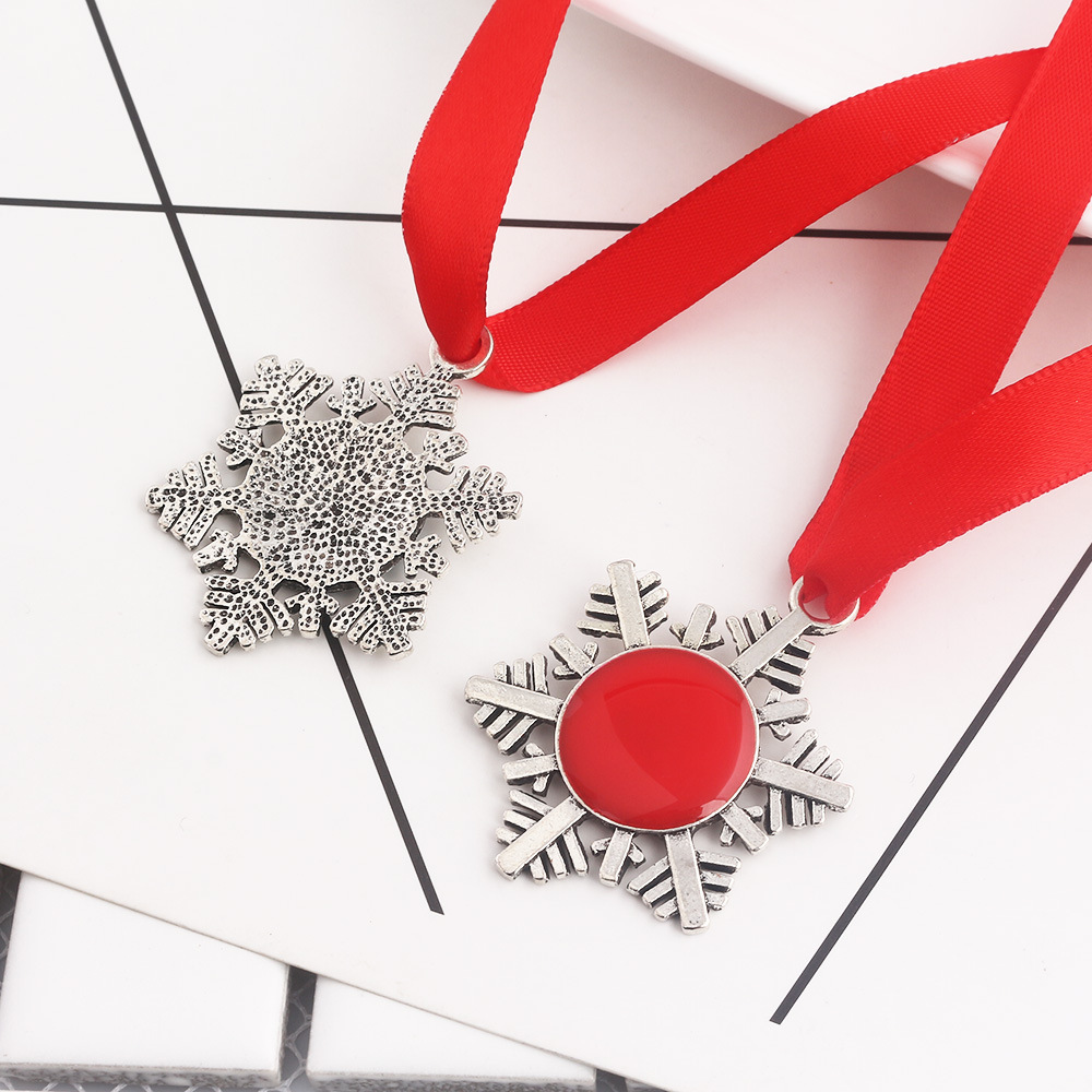 Mgrammed Xmas Magic Zinc Alloy Key Chain Christmas Ornament Red Sublimation Christmas Gift Monogram Blank Metal Santa Keys