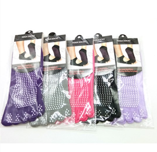 JW New Design Custom Wholesale Polyester PVC Rubber Dots Gel Women Colorful Five Yoga Pilates Socks