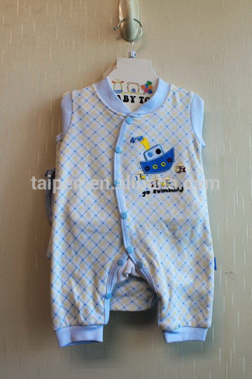 Wholesale Fashion New Born Baby Baby Boys Clothing Set Full Printed Winter Knitted 6 Pcs Clothing Set