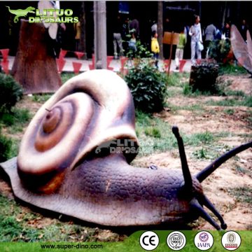 Large Insect Exhibiton Giant Snail Model