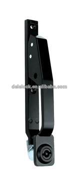 Refrigerator door lock