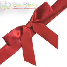 wrap ribbon bow for gift