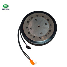 Integrated servo motor wheel for AGV