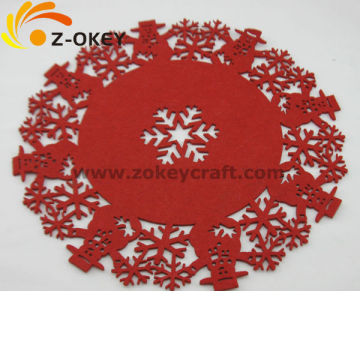 Laser cutting felt placemat with cute snowmen shape