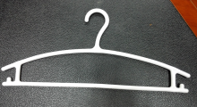 new style black white plastic hanger