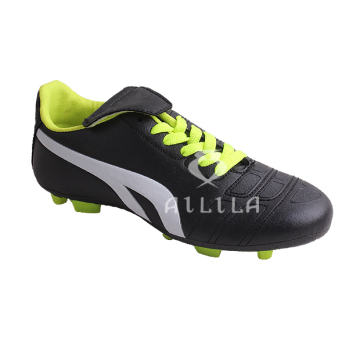 Microfiber turf soccer shoes