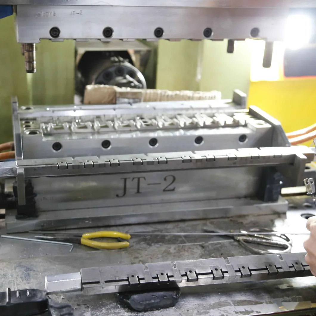 Plug Moulds Tooling 4 Cavity for Vertical Injection Machine