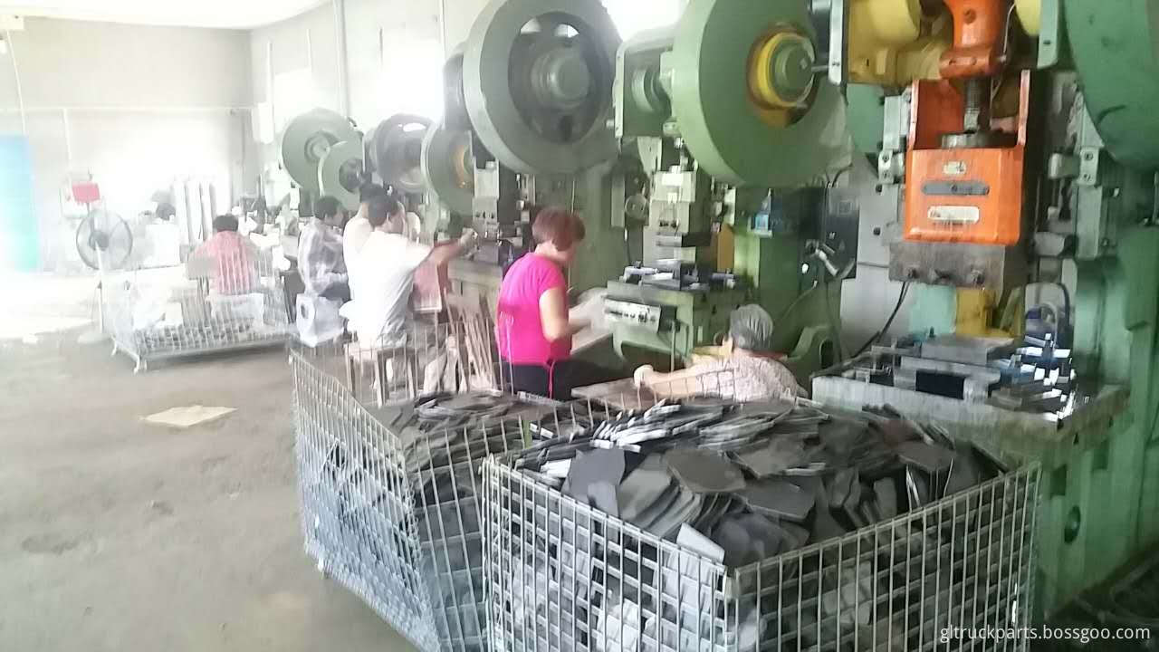 GL workers are dealing with the punching machine