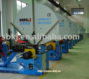 Spiral tube forming machine