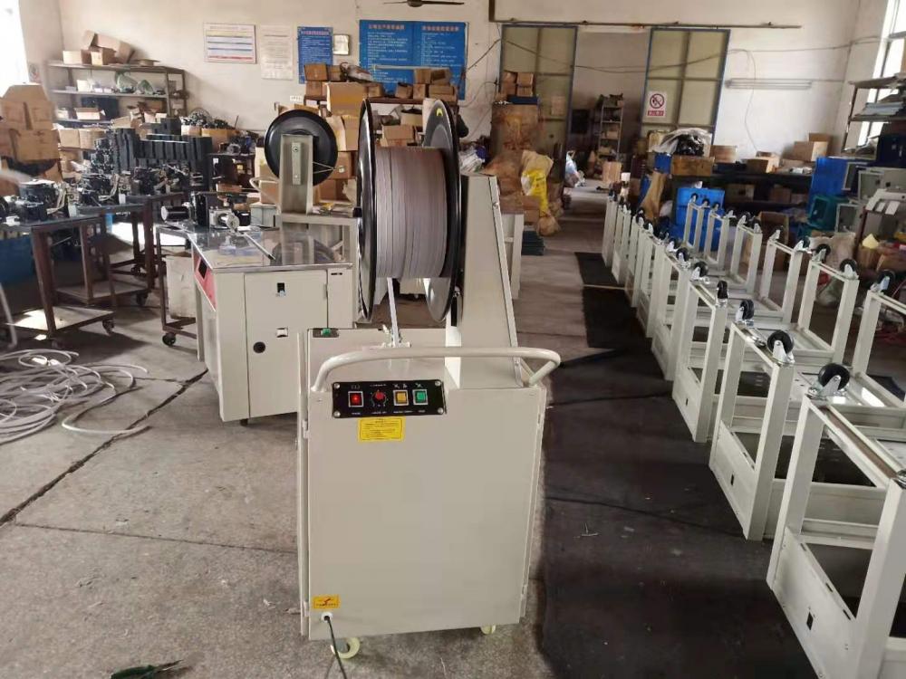 Semi Automatic Pallet Strapping Machine