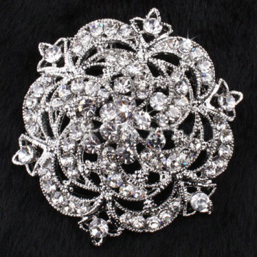 Women Birthday Gift Fashion Alloy Brooch Silver Flower Crystal Jewelry Rhinestone Women Brooch For Wedding