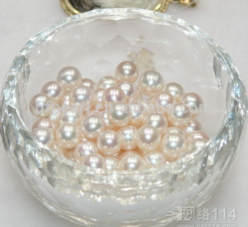 round natural freshwater undrilled pearl