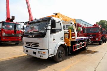 Rollback flatbed towing wrecker tow truck