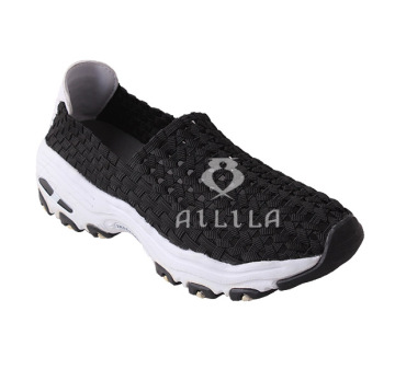 Weave elastic sports shoes