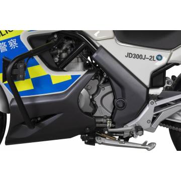 Polis 320cc Motosiklet Kullanıyor