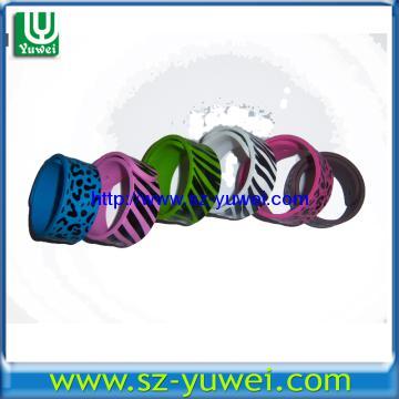 2012 hot giftpunt Silicone klap armbanden