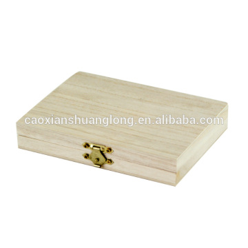 Plain paulownia wooden box with hinged lid and clasp