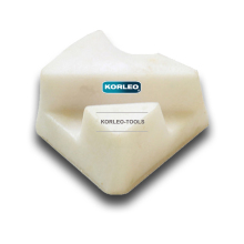 Using Frankfurt Cleaner for Wet Cleaning Marble