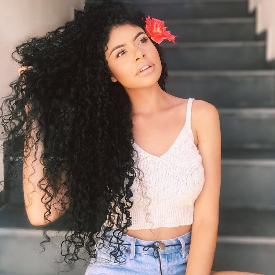 Naturally Brazillian high  quality compliant does not fall off knots low price can be wholesale Kinky Curly virgin hair bundles