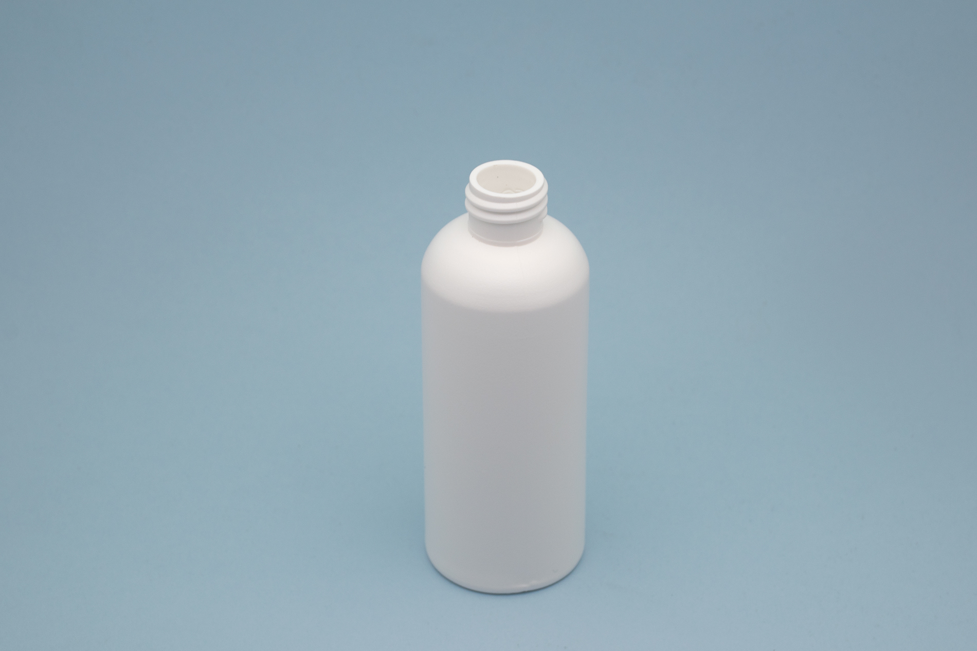 زجاجة HDPE ذات أسطوانة بيضاء سعة 100 مل/ 3 أونصة مع رقبة 20/410 100 ML/ 3 OZ White Cylinder HDPE Bottle With 20/410 Neck