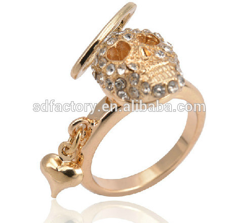 2015 New Metal Gold Crystal Skull Rhinestone Ring