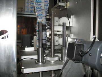 Automatic Shrink Sleeve Applicator