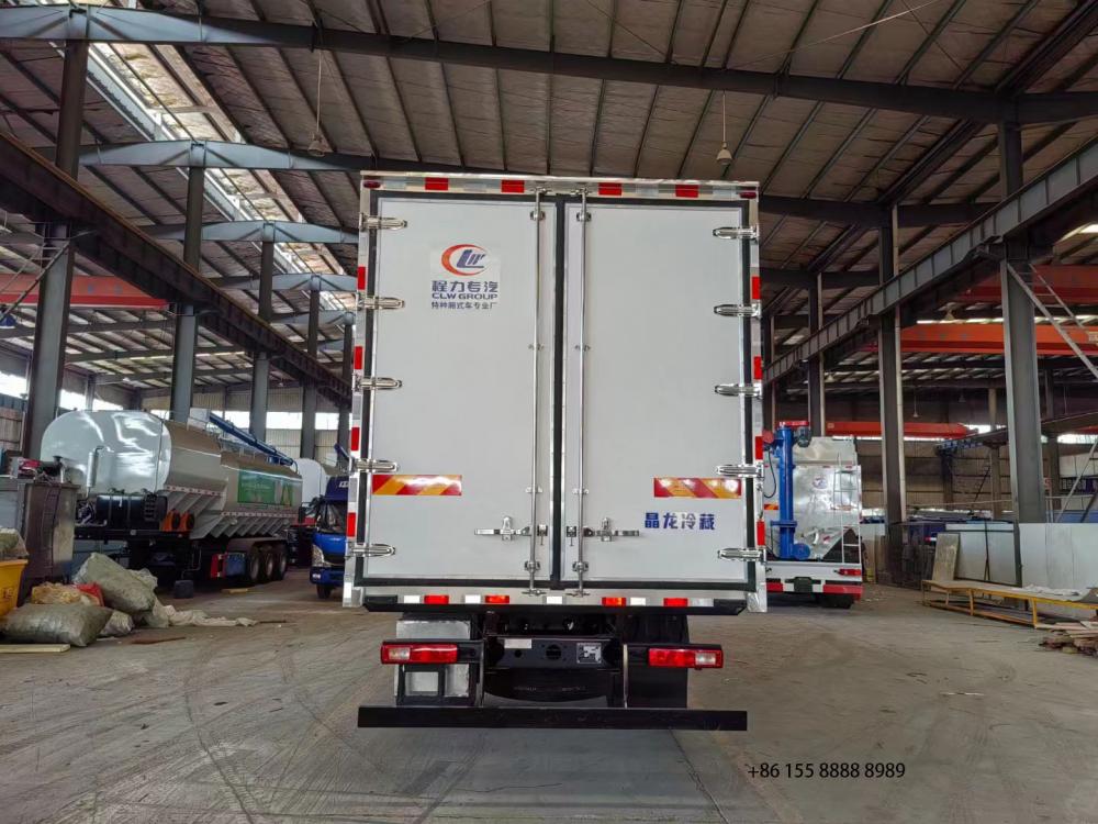 Refrigerated Truck 6 Jpg