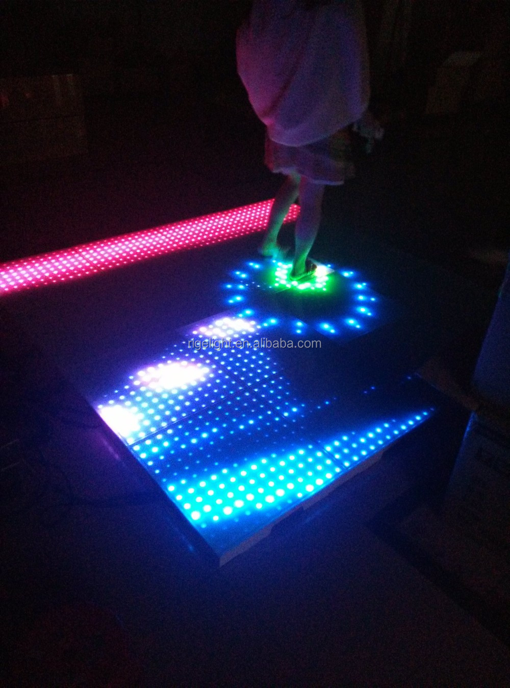 Online wholesale 8x8 Pixels interactive led dance floor projection system