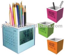 Penholder calendar clock