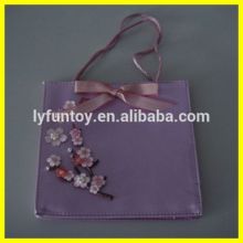 2015 Promotional new design satin gift bag with flower