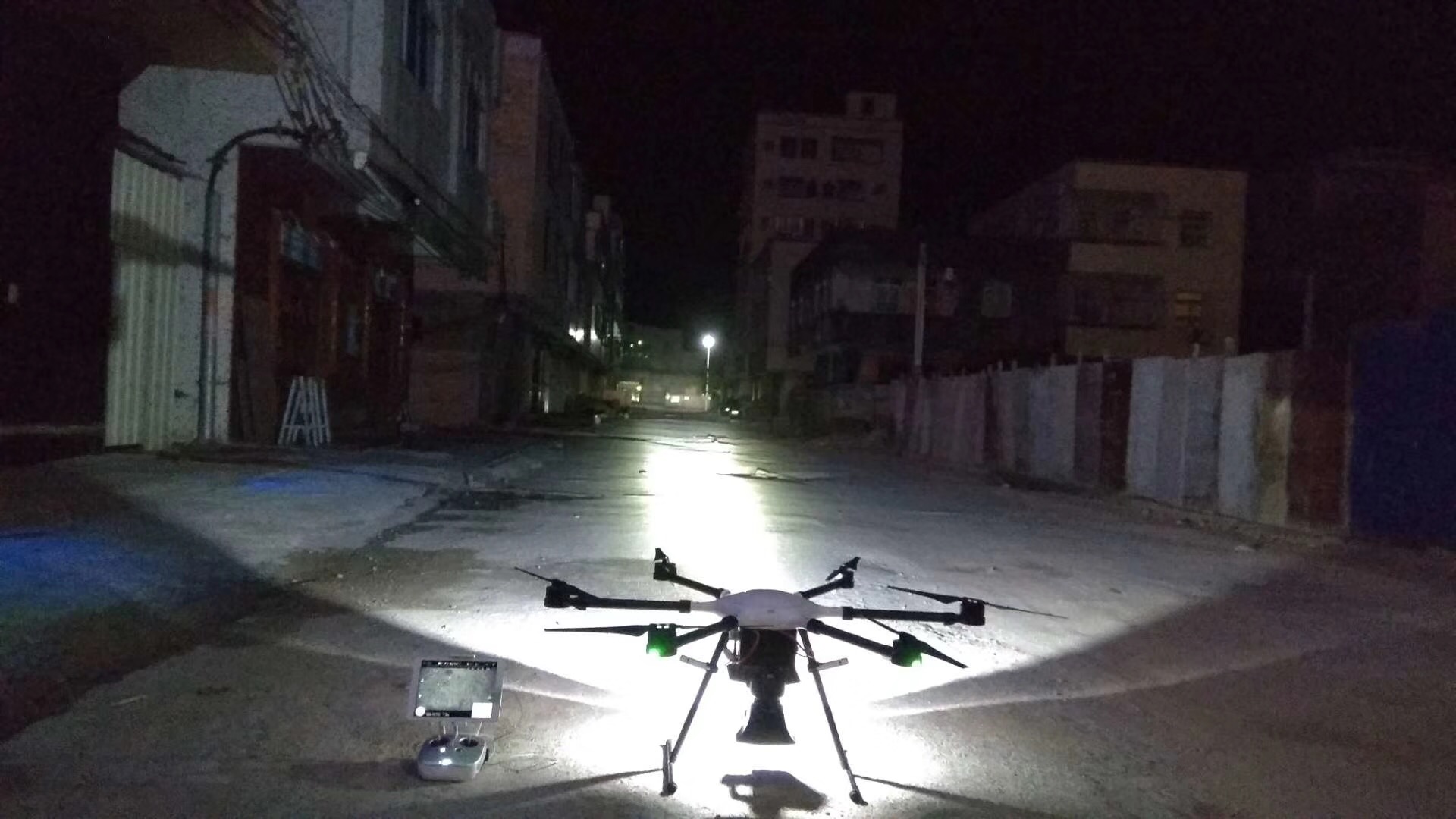 X1133 searching light Drone