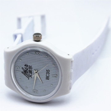 2015 new products 13 color silicon jelly watch