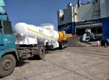 sulphuric acid tank semi-trailer export to Zambia