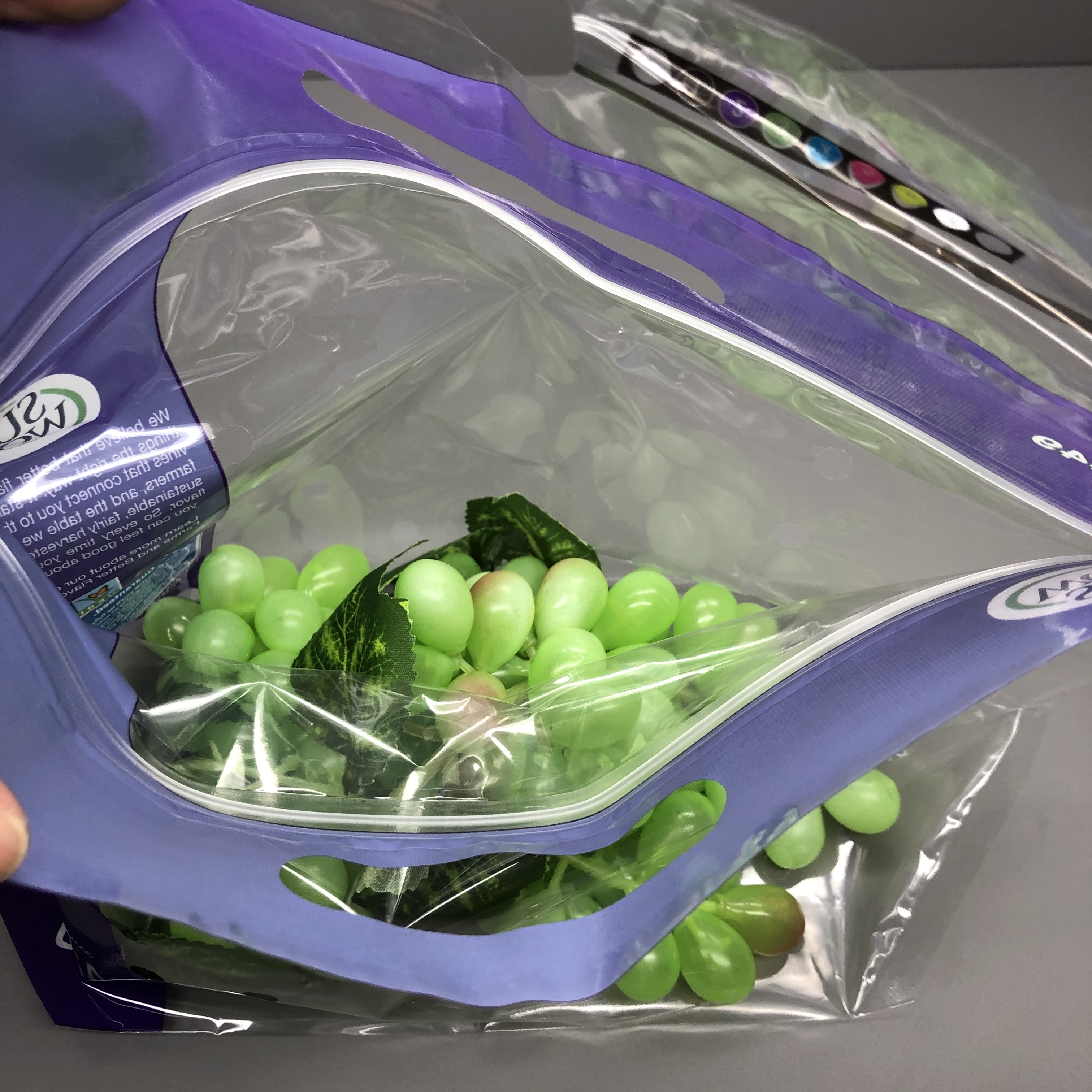 Anti-Fog OPP Plastic Fresh Vegetable/Fruit Packaging Zip Lock Bag with vent Holes and punch handle