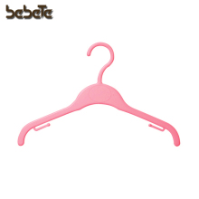 Wholesale Plastic Wells Hanger