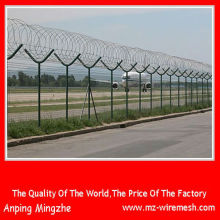 Razor wire to prevent someone climb(keep zone safety)