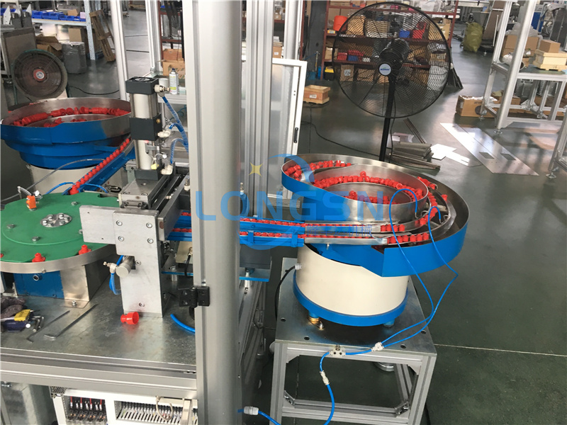 Automatic multi- function plastic push pull cap assembly machine